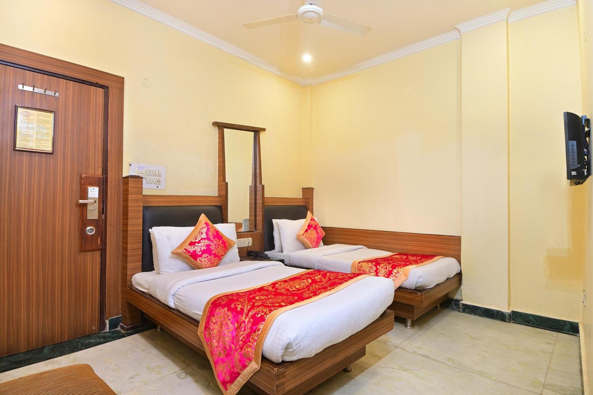 Hotel Hari Piorko Grand - 2 Min From New Delhi Railway Station Buitenkant foto