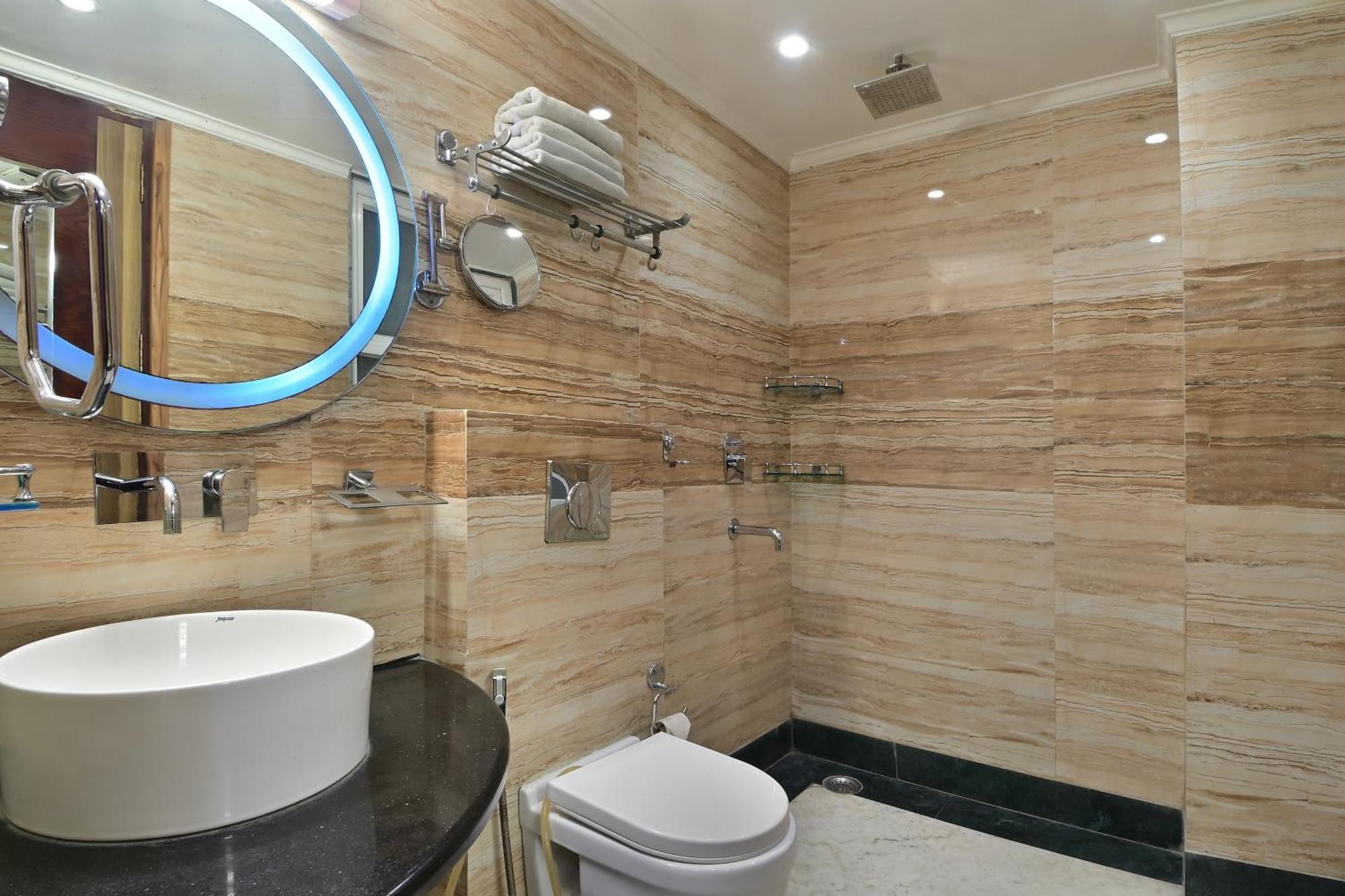 Hotel Hari Piorko Grand - 2 Min From New Delhi Railway Station Buitenkant foto