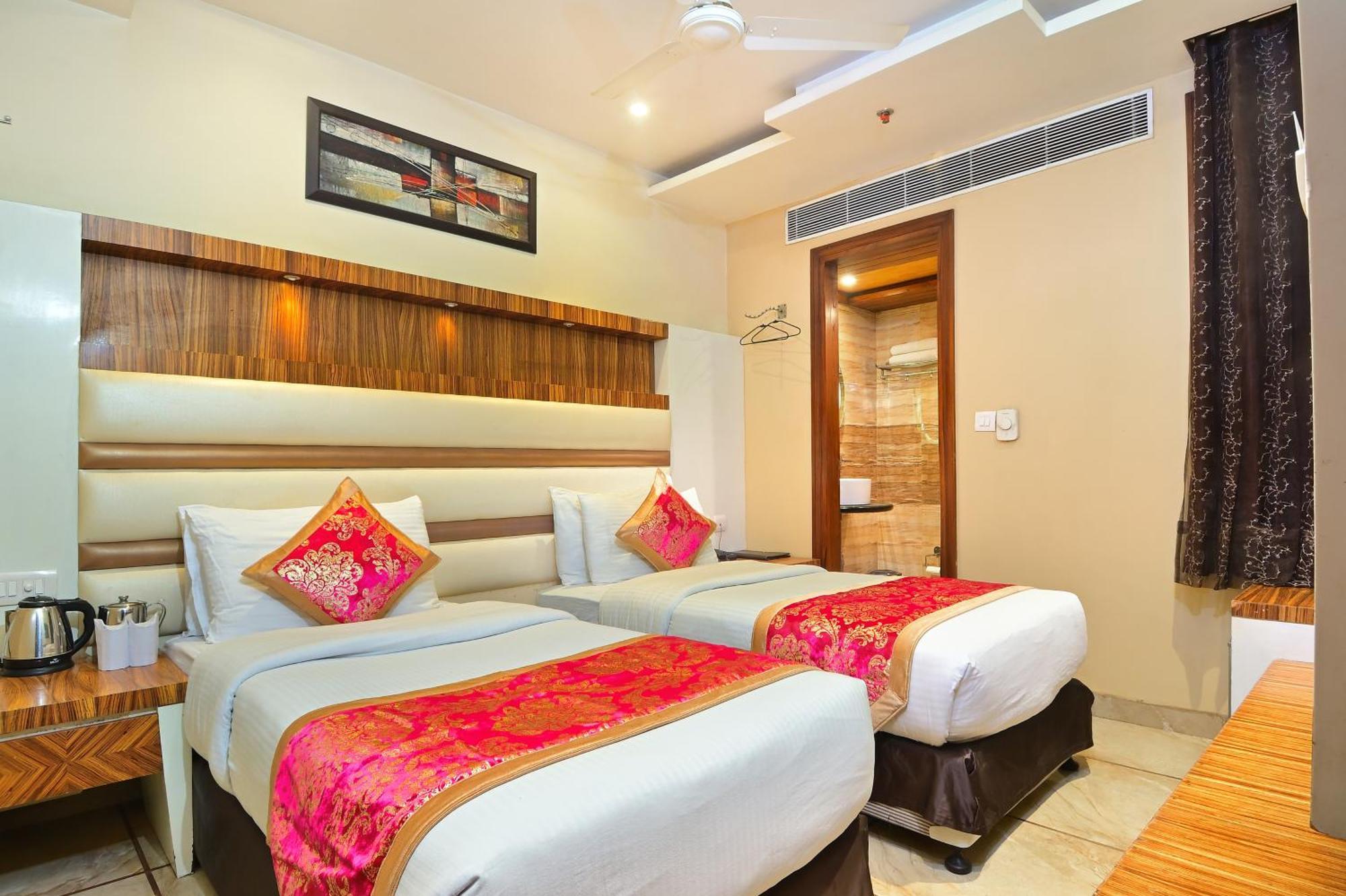 Hotel Hari Piorko Grand - 2 Min From New Delhi Railway Station Buitenkant foto